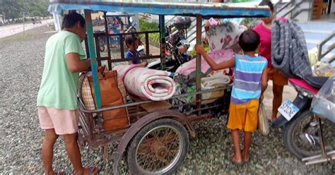Super Typhoon Noru slams into Philippines as thousands evacuated.